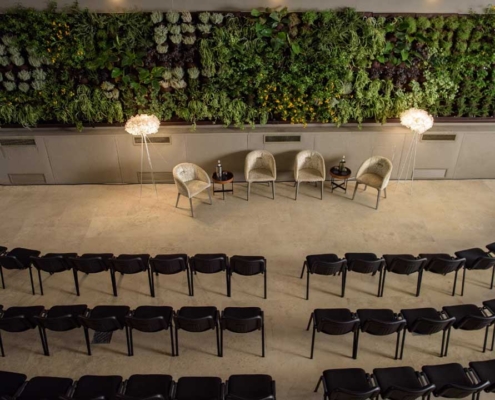 Portfolio - Restyling facciate e realizzazione parete verde al Teatro Doglio